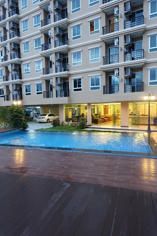 V Residence Pattaya Buitenkant foto