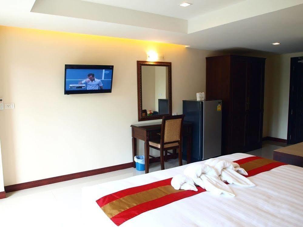 V Residence Pattaya Buitenkant foto