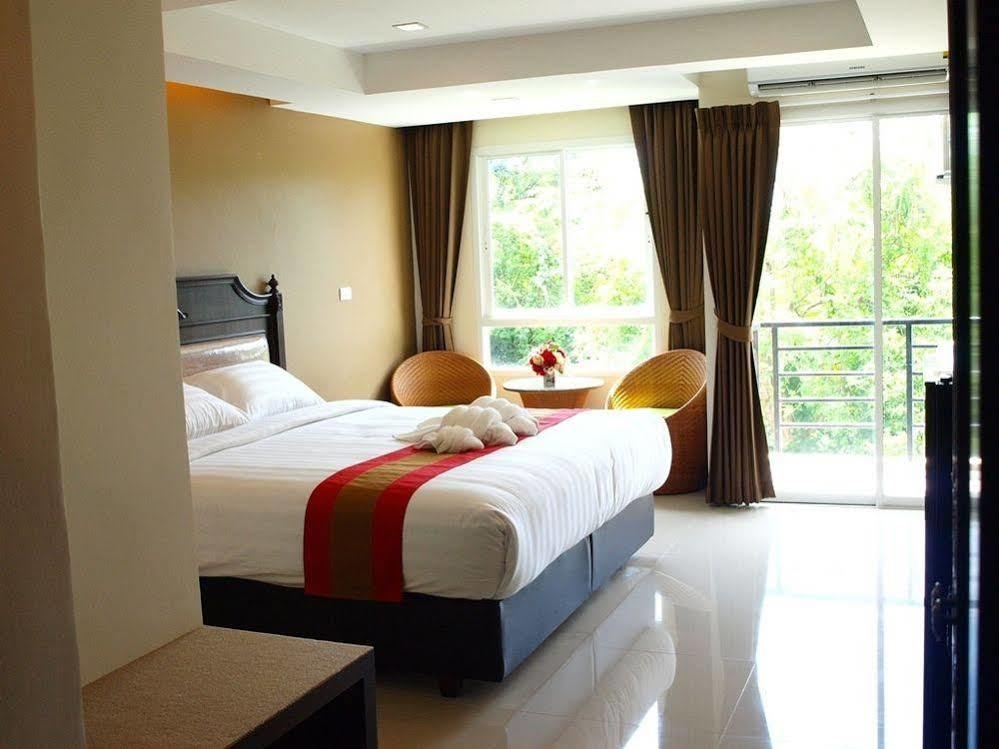 V Residence Pattaya Buitenkant foto