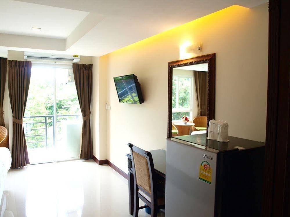 V Residence Pattaya Buitenkant foto