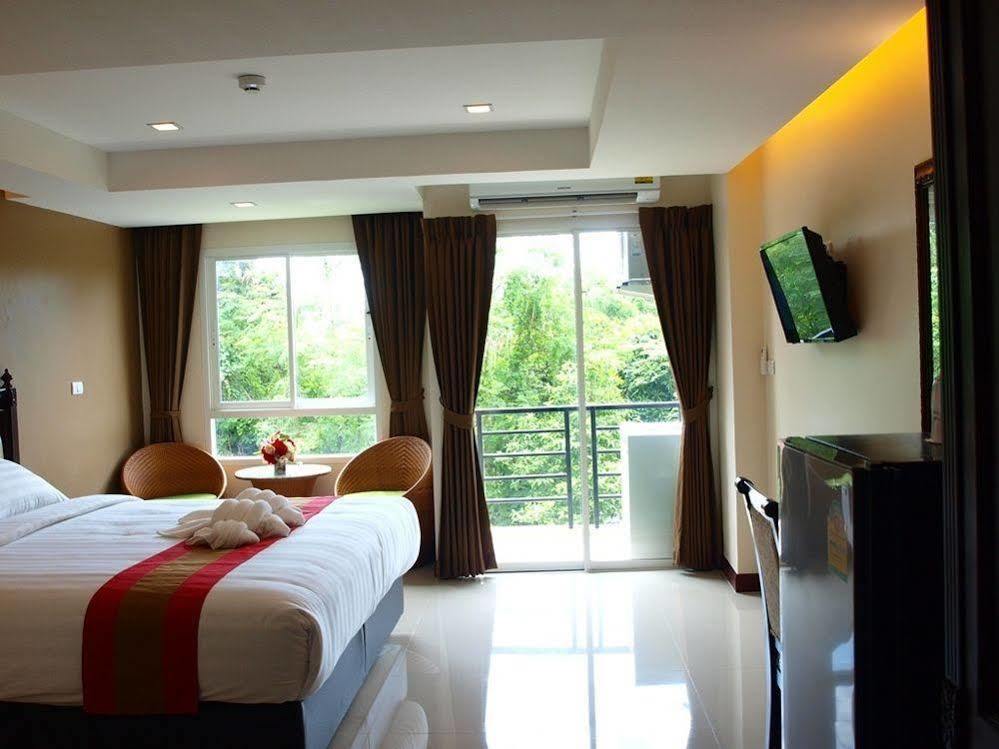 V Residence Pattaya Buitenkant foto