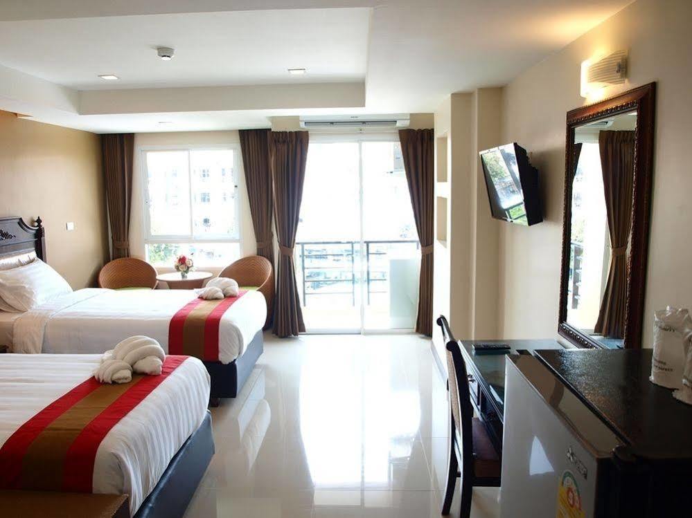 V Residence Pattaya Buitenkant foto