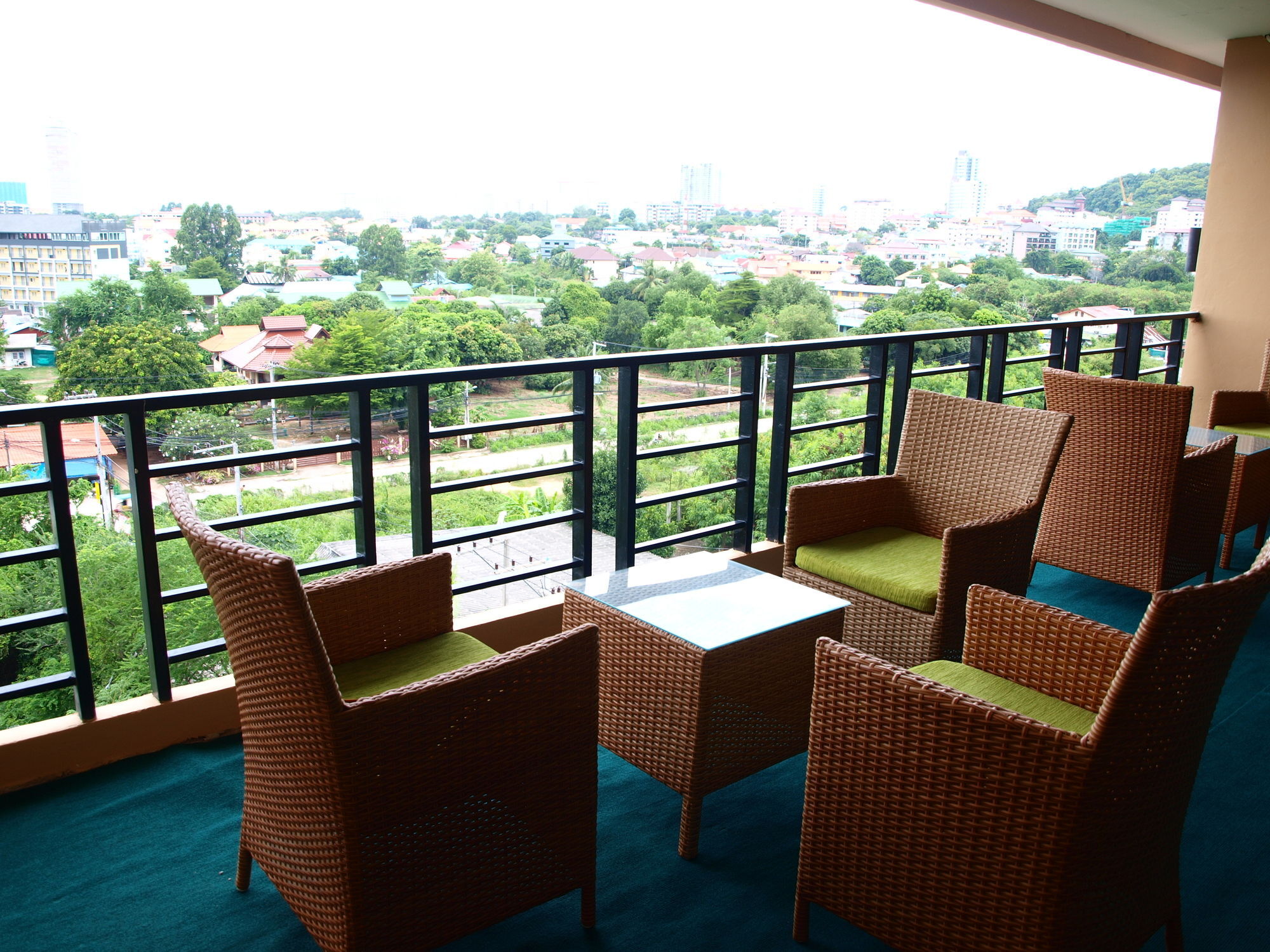 V Residence Pattaya Buitenkant foto